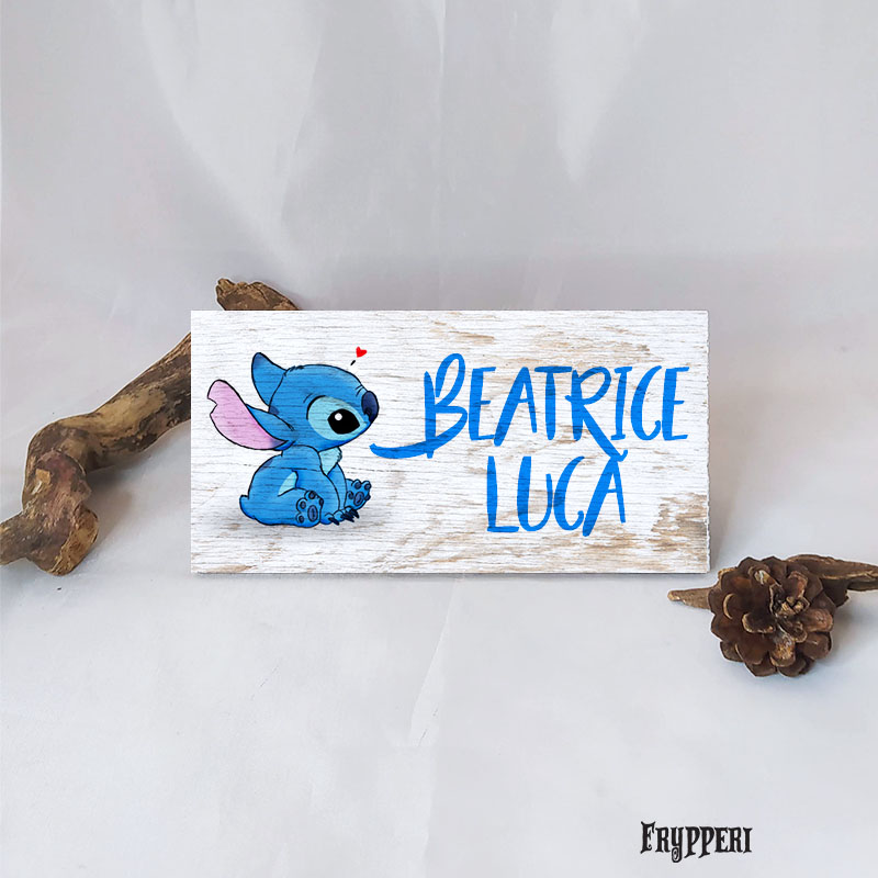 Targhetta Nome Personalizzato Stitch realizzata in legno - Frypperi